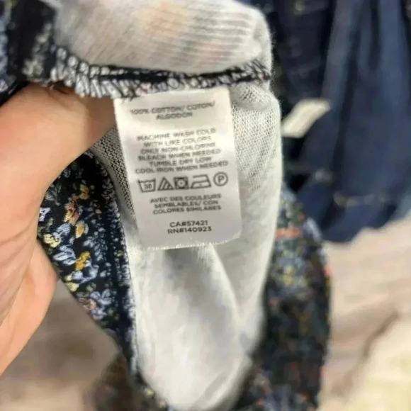 NWT Ann Taylor Loft navy Garden Puff Sleeve Sweatshirt size small petite - Picture 9 of 11